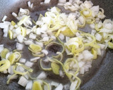 Foto del paso 6 de la receta: Risotto de setas y longaniza