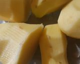 Foto del paso 6 de la receta: Chorizos a la pomarola con puré de papas