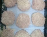 Foto del paso 3 de la receta: Milanesa de carne molida enpanisada con verduras al horno