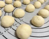 Foto langkah ke 3 dari resep Bakpao Mini Lembut Ulen Tangan Cepat / Tanpa Mixer.