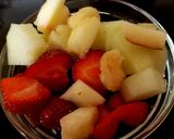 A picture of step 3 of Mixed Fruit, fresh Cream and Yogurt 😁.