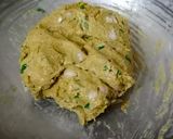 A picture of step 1 of Thalipeeth.