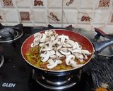A picture of step 7 of Mushroom Masala Curry.