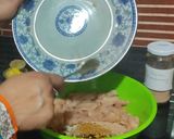 A picture of step 1 of Cheesy Mexican Chicken Fajita Wraps.