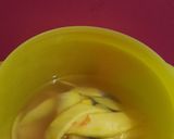 Foto langkah ke 5 dari resep Asinan Mangga Seger.