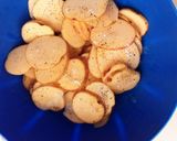 A picture of step 3 of Lyonnaise potatoes.
