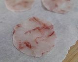 Foto del paso 9 de la receta: Croquetas de peus de porc,bechamel de ceps y carpaccio gambas