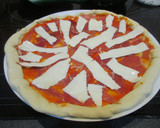 Foto del paso 1 de la receta: Pizza de Jamón y queso (con piña)
