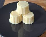 Une image de l'étape 3 de Bouchée chocolat blanc coco.