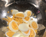 Foto del paso 3 de la receta: Sándwich de Ensalada de Huevo a la Sonorense