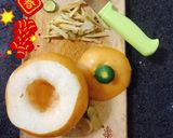 Hình bước làm 1 của món Lê hấp táo đỏ trị ho
