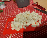 A picture of step 3 of More soup: parsnip and tomato soup (vegan).