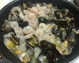 Foto del paso 1 de la receta Almejas reales con gambas