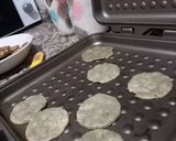 Foto del paso 3 de la receta: Crackers KETO con solo 2 ingredientes