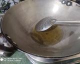 A picture of step 1 of Gobhi aloo.
