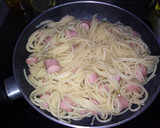 Foto del paso 11 de la receta: Spaghetti hotdog con nata y queso🤤🍝🌭🧀