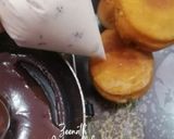 A picture of step 6 of Cream Cheese And Indian Mulberry Filled Doughnuts.