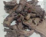 Foto del paso 3 de la receta: Setas de cardo al vino tinto