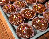 Foto langkah ke 10 dari resep Coklat Beng Beng Kacang Tanah dan Corn Flakes (197).