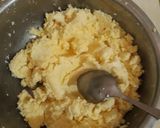 Foto langkah ke 1 dari resep Jemblem pohong simpell.