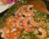 Une image de l'étape 5 de Pâtes aux crevettes.