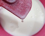 Foto del paso 2 de la receta: ❤️🎂 Pink red velvet con creamcheese de chocolate blanco 🎂❤️