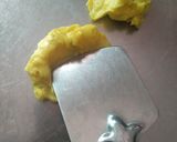 ખાંડવી (કૂકરમાં બનાવેલ)(Khandvi Recipe In Gujarati) રેસીપી સ્ટેપ4ફોટો