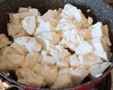 Une image de l'étape 1 de Tofu soyeux brouillé aux épices.