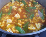 Foto del paso 3 de la receta: Arroz con atún, coliflor y tirabeques