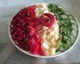 Une image de l'étape 4 de 🇩🇿 Salade Algérienne aux Couleurs du Drapeau.