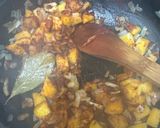Foto del paso 3 de la receta 647. Potaje de garbanzos, rape, gambas y berberechos (principal pescado)