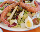 Foto del paso 8 de la receta: Ensalada de vacaciones y amigos 🤠😃