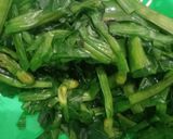 Foto langkah ke 1 dari resep Tumis Genjer Tempe Khas Sunda.