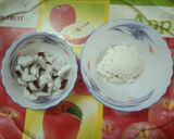 A picture of step 1 of Coconut And Paneer Puronpali.