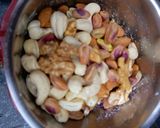 A picture of step 1 of Healthy Dry fruits powder.