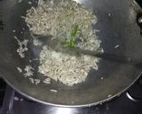 A picture of step 3 of Poha Namkeen.