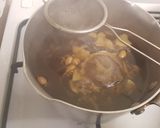 A picture of step 1 of 3 spice decaff tea(dairy free).