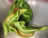 Une image de l'étape 1 de Brochettes de bœuf mariné aux poivrons verts.