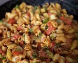 صورة لخطوة 1 من وصفة معكرونة 🍝بالخظار والطعم لذاذة 😋😋