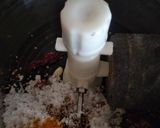 A picture of step 3 of Broken egg curry.