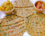 A picture of step 3 of Khooba Paratha.