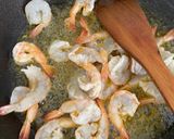 Foto langkah ke 2 dari resep Udang Goreng Mentega.