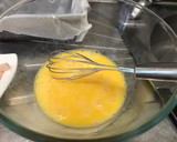 Foto del paso 3 de la receta: Pastel de merluza y gambas con salsa de piquillos