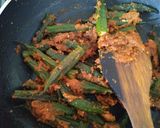 A picture of step 6 of Aachari Bhindi.