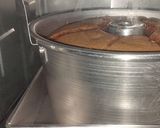 Foto langkah ke 7 dari resep Chocolate Chiffon Cake.