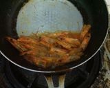 รูปขั้นตอนการทำที่ 4 ของ กุ้งผัดถั่วลันเตากระเทียมพริกไทย