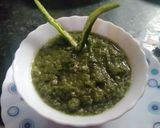 धनिया मिर्ची की चटपटी चटनी(dhaniya mirchi chatpati chutney recipe in hindi) रेसिपी चरण 3 फोटो