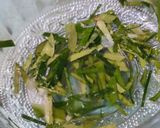 Foto langkah ke 3 dari resep Nasi Kulit Daun Jeruk Tanpa Sambal.