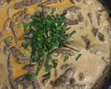 A picture of step 9 of Beef stroganoff.