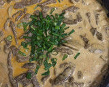 A picture of step 9 of Beef stroganoff.